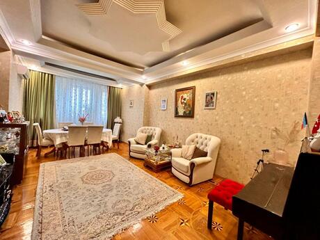 3 otaqlı yeni tikili - 8 Noyabr m. - 137 m²