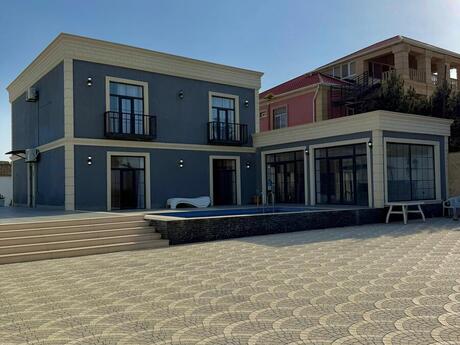 6 otaqlı həyət evi/bağ evi - Şüvəlan q. - 220 m²