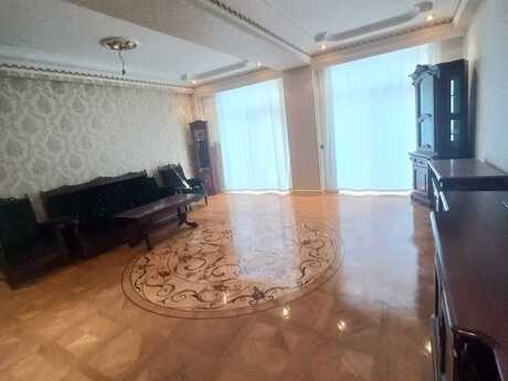 Obyekt - Ağ şəhər q. - 145 m²