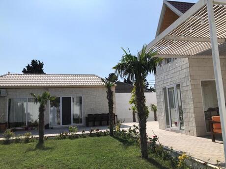 6 otaqlı həyət evi/bağ evi - Nardaran q. - 200 m²