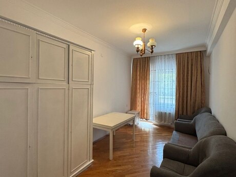 2 otaqlı yeni tikili - Elmlər Akademiyası m. - 105 m²