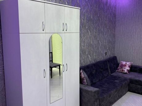 2 otaqlı köhnə tikili - 8 Noyabr m. - 44 m²