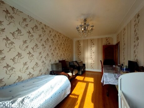 2 otaqlı köhnə tikili - Əhmədli m. - 60 m²