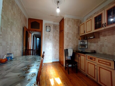 2 otaqlı köhnə tikili - Əhmədli m. - 60 m²