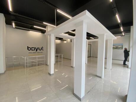 Obyekt - Ağ şəhər q. - 290 m²
