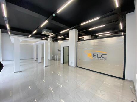 Obyekt - Ağ şəhər q. - 290 m²