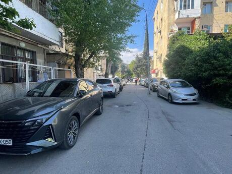 3 otaqlı köhnə tikili - Elmlər Akademiyası m. - 80 m²