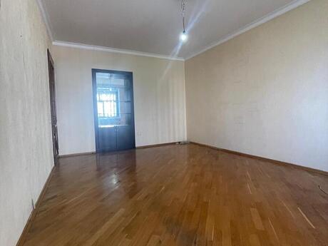 3 otaqlı köhnə tikili - Elmlər Akademiyası m. - 80 m²