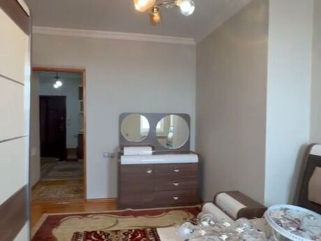 2 otaqlı yeni tikili - İnşaatçılar m. - 70 m²
