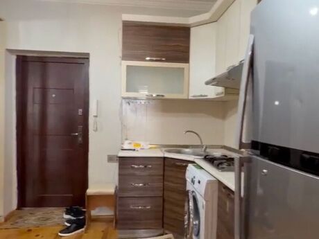 2 otaqlı yeni tikili - İnşaatçılar m. - 70 m²