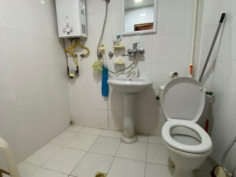 2 otaqlı köhnə tikili - Şah İsmayıl Xətai m. - 40 m²