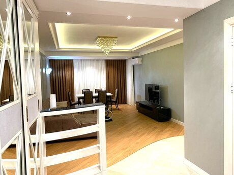 2 otaqlı yeni tikili - Əhmədli m. - 100 m²
