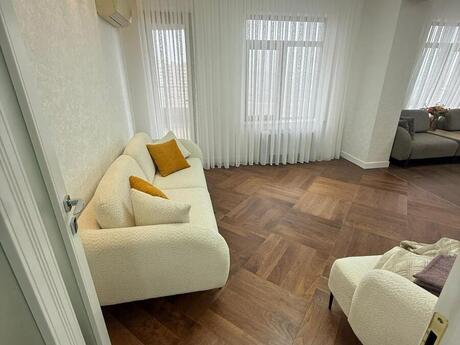 3 otaqlı yeni tikili - Elmlər Akademiyası m. - 160 m²