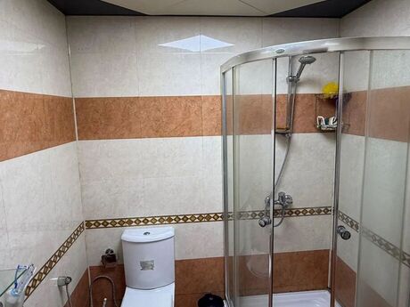 4 otaqlı yeni tikili - İnşaatçılar m. - 140 m²