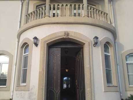 6 otaqlı həyət evi/bağ evi - Xəzər r. - 400 m²