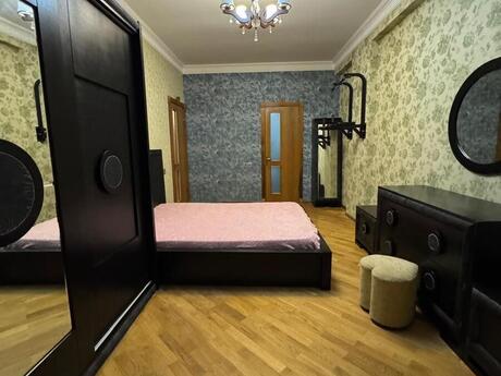 3 otaqlı yeni tikili - Gənclik m. - 136 m²