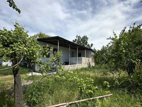 3 otaqlı həyət evi/bağ evi - Göyçay - 100 m²