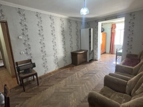 1 otaqlı köhnə tikili - Elmlər Akademiyası m. - 35 m²
