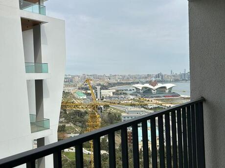 3 otaqlı yeni tikili - Bayıl q. - 149.9 m²