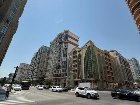 4 otaqlı yeni tikili - Gənclik m. - 200 m²