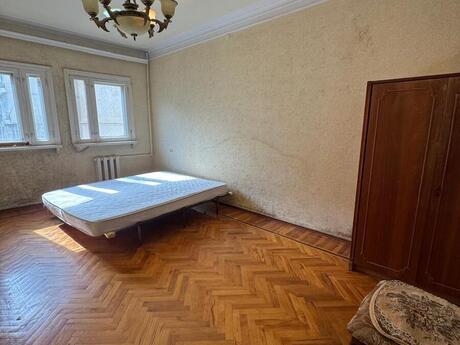 3 otaqlı köhnə tikili - İnşaatçılar m. - 90 m²