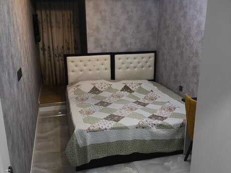 3 otaqlı köhnə tikili - Elmlər Akademiyası m. - 70 m²