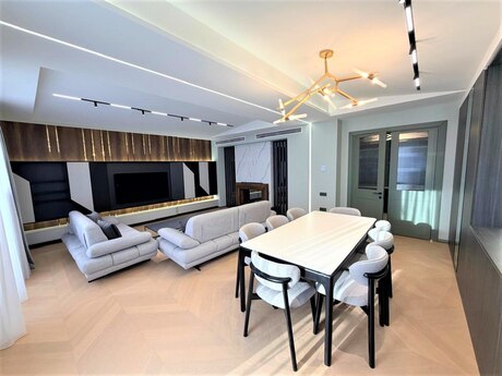 4 otaqlı yeni tikili - Ağ şəhər q. - 210 m²