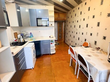 3 otaqlı köhnə tikili - Həzi Aslanov m. - 80 m²