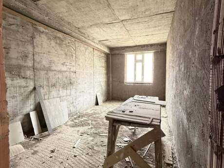 3 otaqlı yeni tikili - İnşaatçılar m. - 135 m²