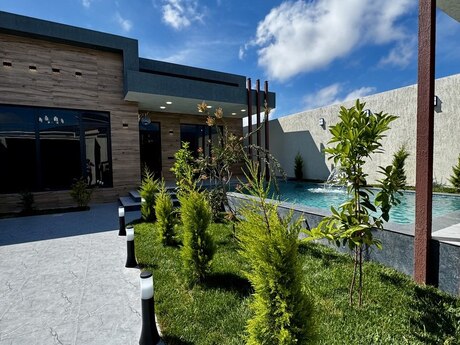 4 otaqlı həyət evi/bağ evi - Şüvəlan q. - 170 m²
