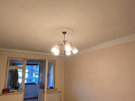 1 otaqlı köhnə tikili - Neftçilər m. - 34.5 m²