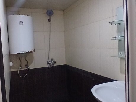 2 otaqlı köhnə tikili - Həzi Aslanov m. - 60 m²