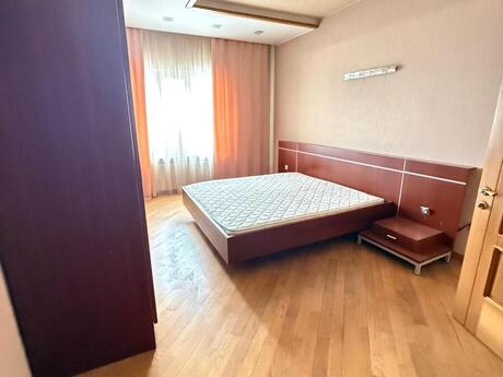 3 otaqlı yeni tikili - Nəsimi r. - 136 m²