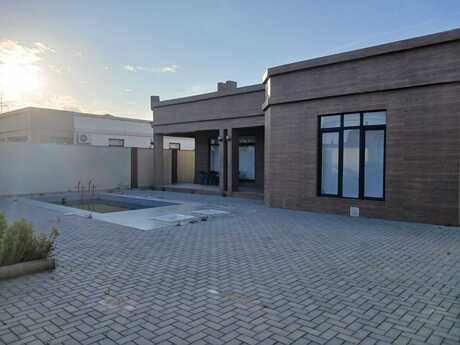 4 otaqlı həyət evi/bağ evi - Şüvəlan q. - 200 m²
