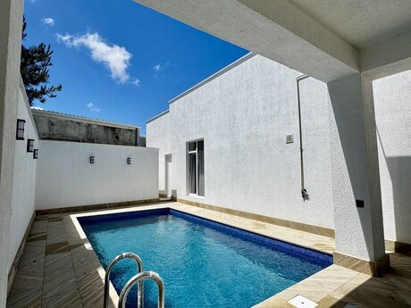 4 otaqlı həyət evi/bağ evi - Şüvəlan q. - 150 m²