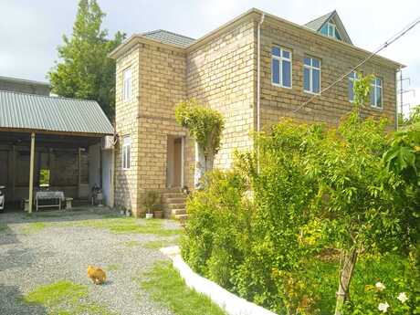9 otaqlı həyət evi/bağ evi - Badamdar q. - 240 m²