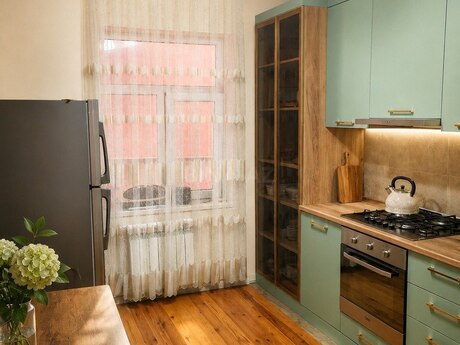 5 otaqlı həyət evi/bağ evi - Əhmədli m. - 250 m²