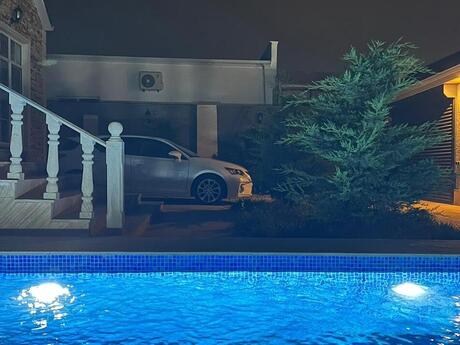 4 otaqlı həyət evi/bağ evi - Mərdəkan q. - 180 m²