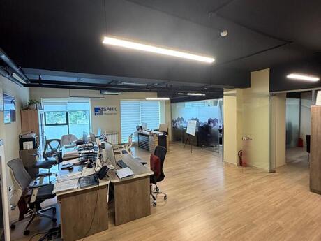 3 otaqlı ofis - Elmlər Akademiyası m. - 90 m²