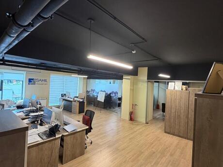 3 otaqlı ofis - Elmlər Akademiyası m. - 90 m²