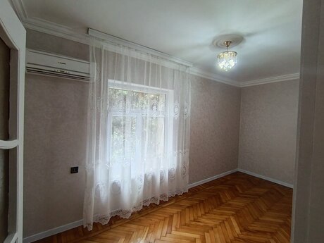 2 otaqlı köhnə tikili - Neftçilər m. - 43 m²