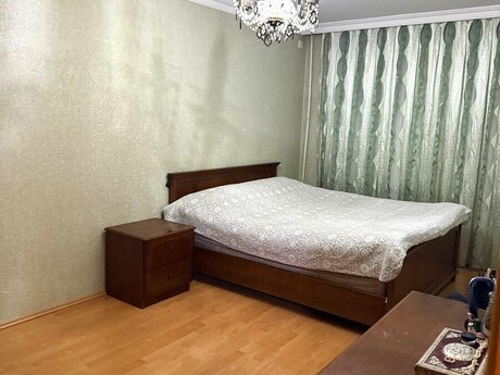 3 otaqlı köhnə tikili - Neftçilər m. - 72 m²