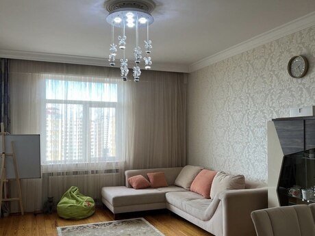 3 otaqlı yeni tikili - Həzi Aslanov q. - 118 m²