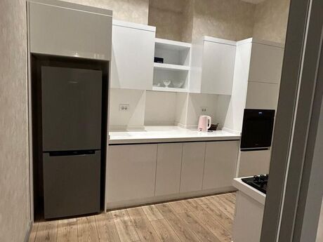 2 otaqlı yeni tikili - Gənclik m. - 95 m²