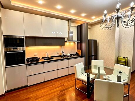 3 otaqlı yeni tikili - Nəsimi r. - 115 m²