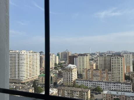 3 otaqlı yeni tikili - Elmlər Akademiyası m. - 150 m²