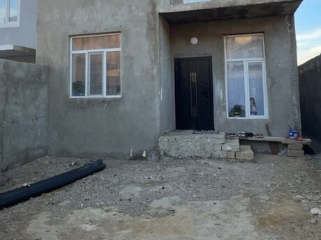 4 otaqlı həyət evi/bağ evi - Badamdar q. - 140 m²