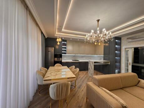3 otaqlı yeni tikili - Ağ şəhər q. - 120 m²