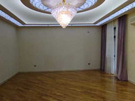 3 otaqlı yeni tikili - 8-ci mikrorayon q. - 163 m²