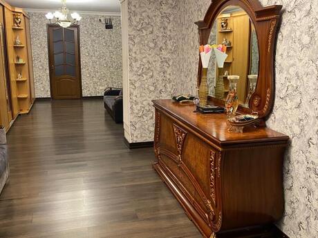 4 otaqlı köhnə tikili - Bakmil m. - 105 m²